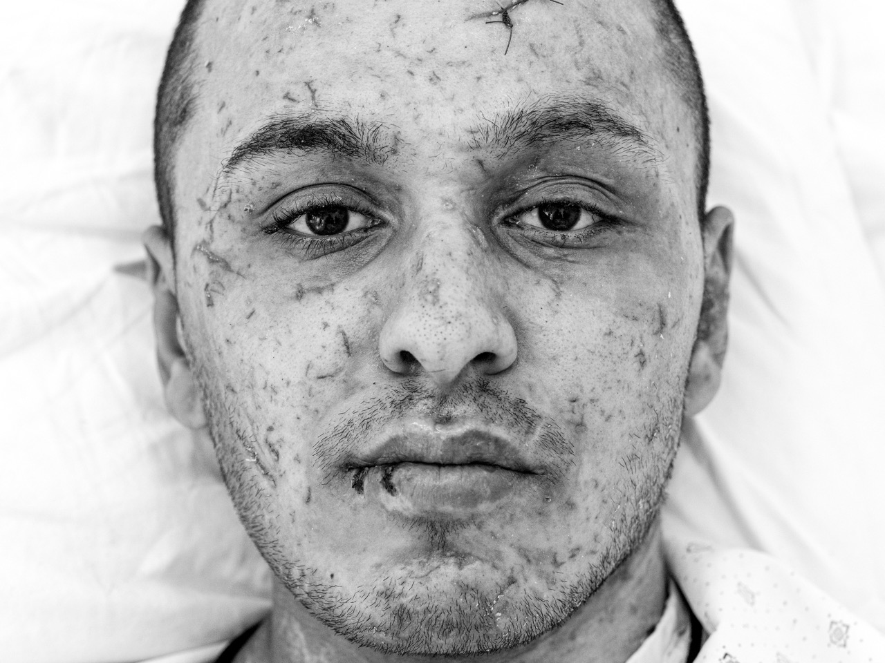 Groß (4 - ALI KHARA-14 - 408779c8-2117-4f70-bd23-0e90fa38ffd8).jpeg