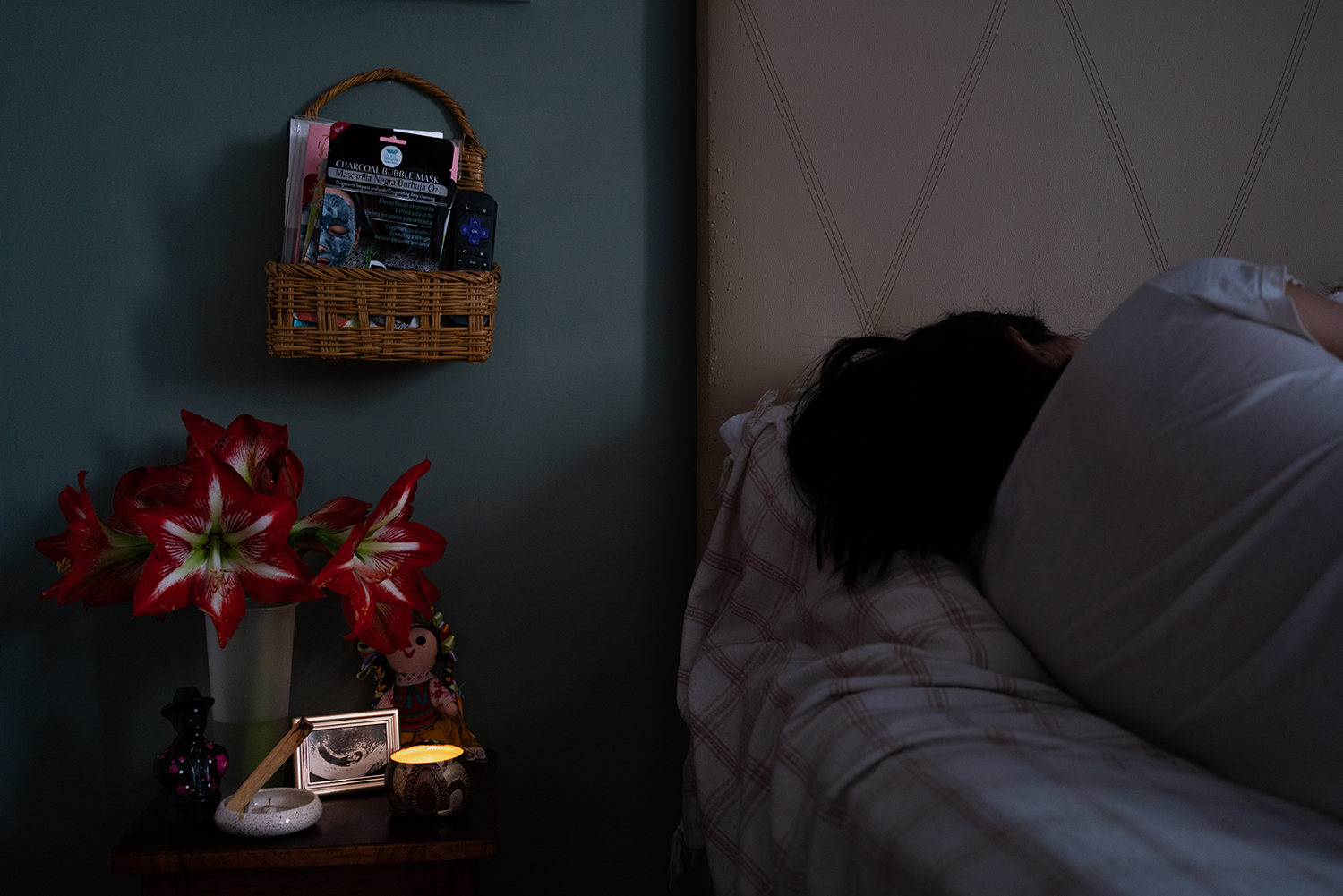 4 - HoldMyHand_AndreaHernandezBirceno-4 - b0f9b4ec-02c7-46c2-861f-dc210541c994.jpg