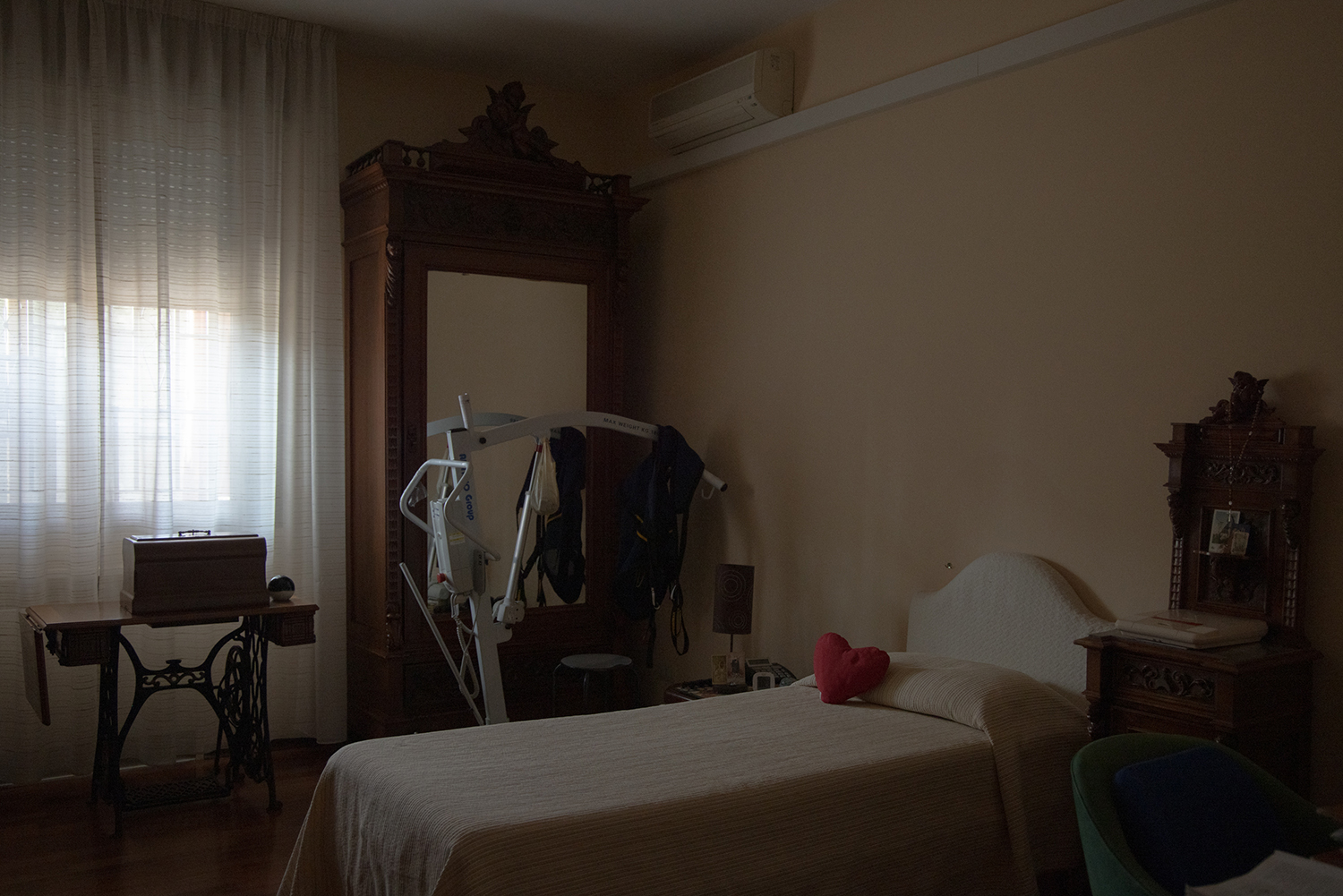 10 - 020_Caregivers - 25b3b982-9272-4b9d-b8cd-1207411f2cdd.jpg