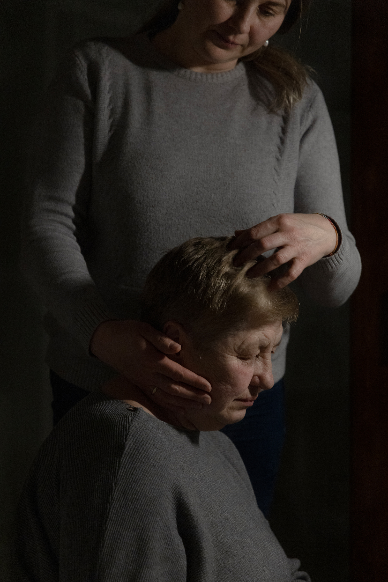 1 - 001_Caregivers - 3374c950-ee85-42d5-9145-c0d7bed6a91c.jpg
