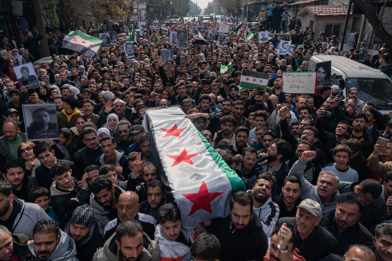 Groß (6 - Syrian Revolution-6 - 40900bdc-9f77-4044-b3a7-b8e342dbbd05).jpeg