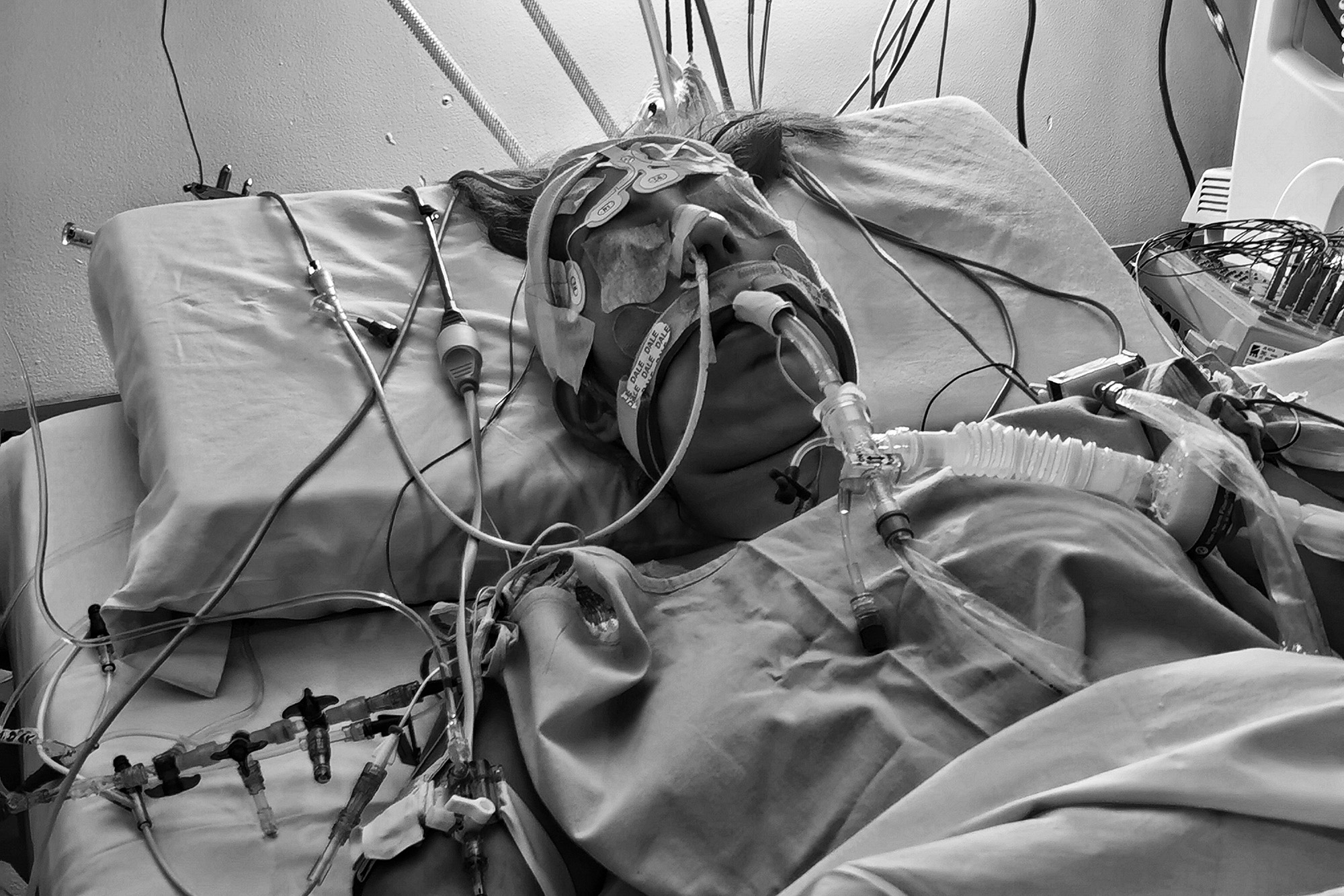1 - SEIZURE_01 - 2832e2bb-ca5a-4258-a815-44e6da3976cf.jpg