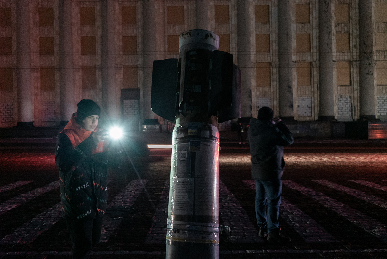 3 - Teen at Maidan Svobody - a11f90d7-d94e-4438-9b92-9f165babb1ca.jpg