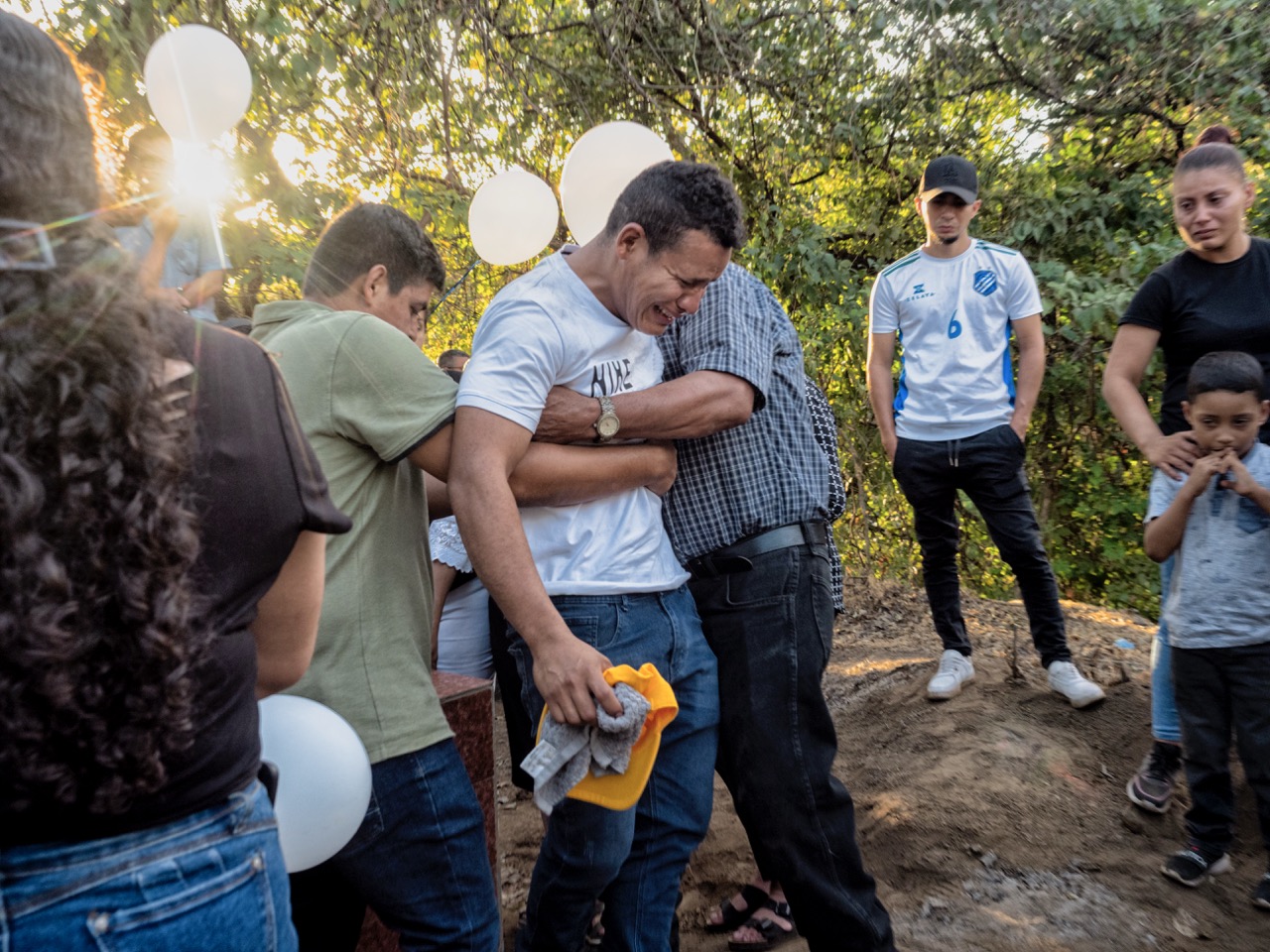 Groß (1 - El Salvador - 34f084be-73bc-4d64-8e6f-b88497fc2703).jpeg