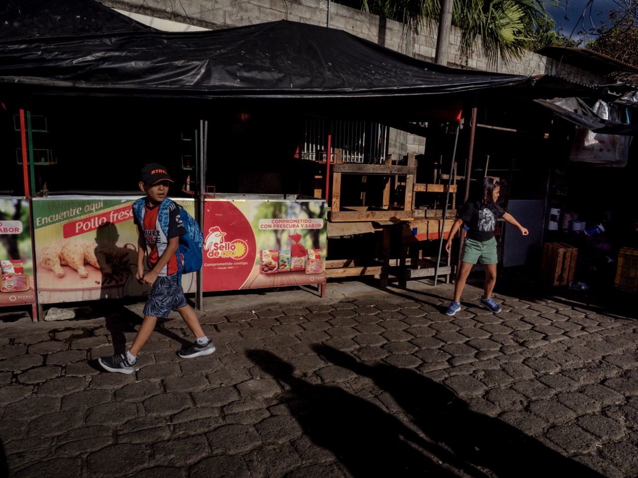 Groß (8 - El Salvador - 444d6687-c235-4370-ad5d-d084d1652c08).jpeg