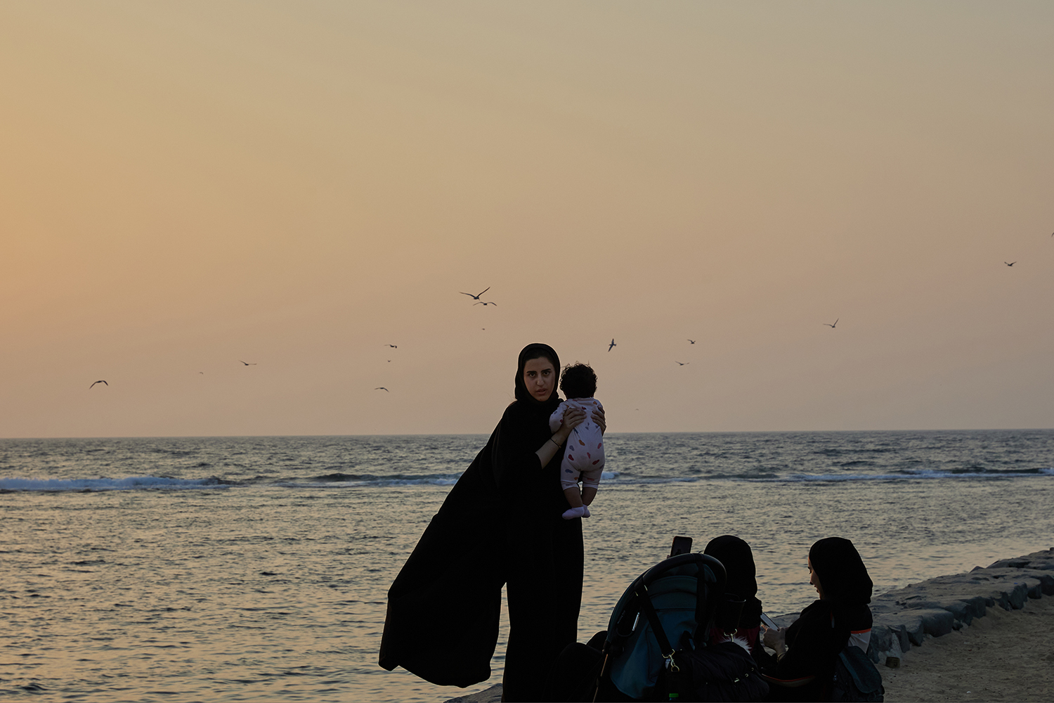 Dare to be free - Laughing Saudi Women