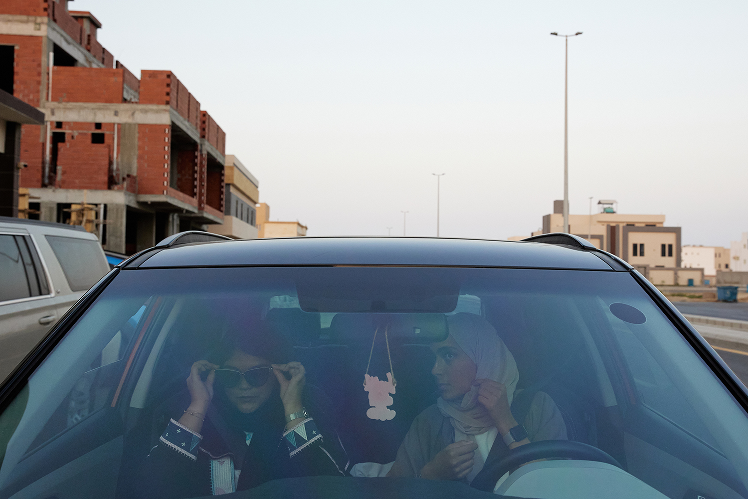 Dare to be free - Laughing Saudi Women