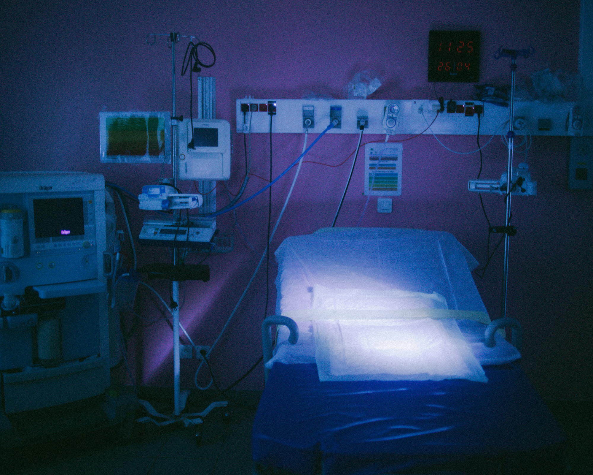 7 - delivery room - 8a3ad85f-43ea-4d7a-af9f-62599833b234.jpg
