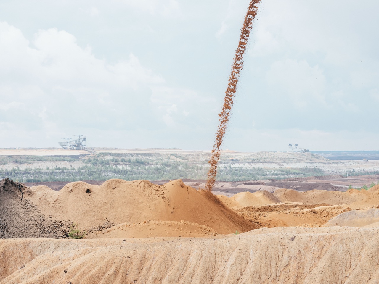 Groß (7 - Stacker in the Welzow Sued open-cast mine - 53ffea56-cb78-4259-af4f-9e49e09ba9b7.jpeg